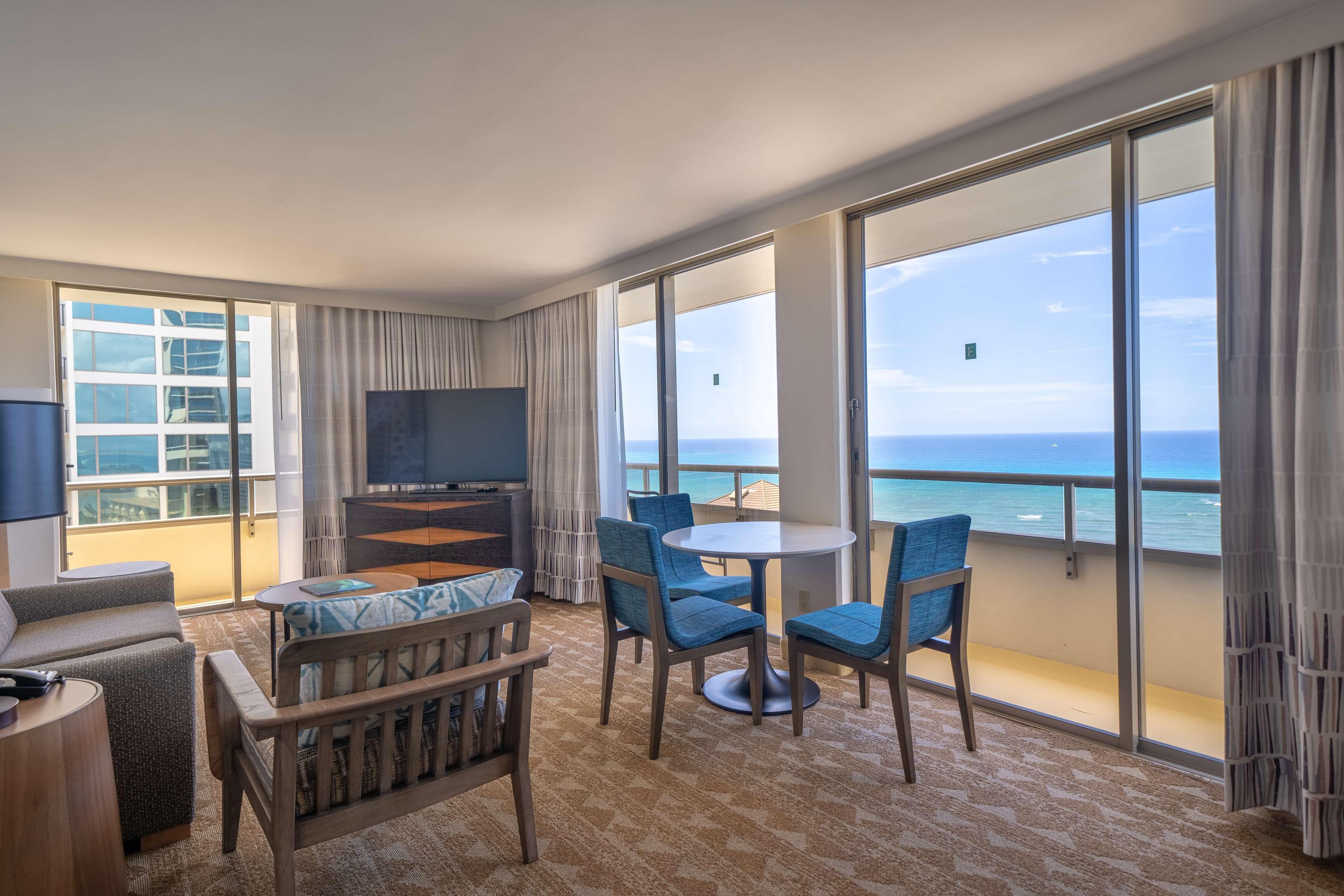 Embassy Suites By Hilton Waikiki Beach Walk Honolulu Exteriér fotografie
