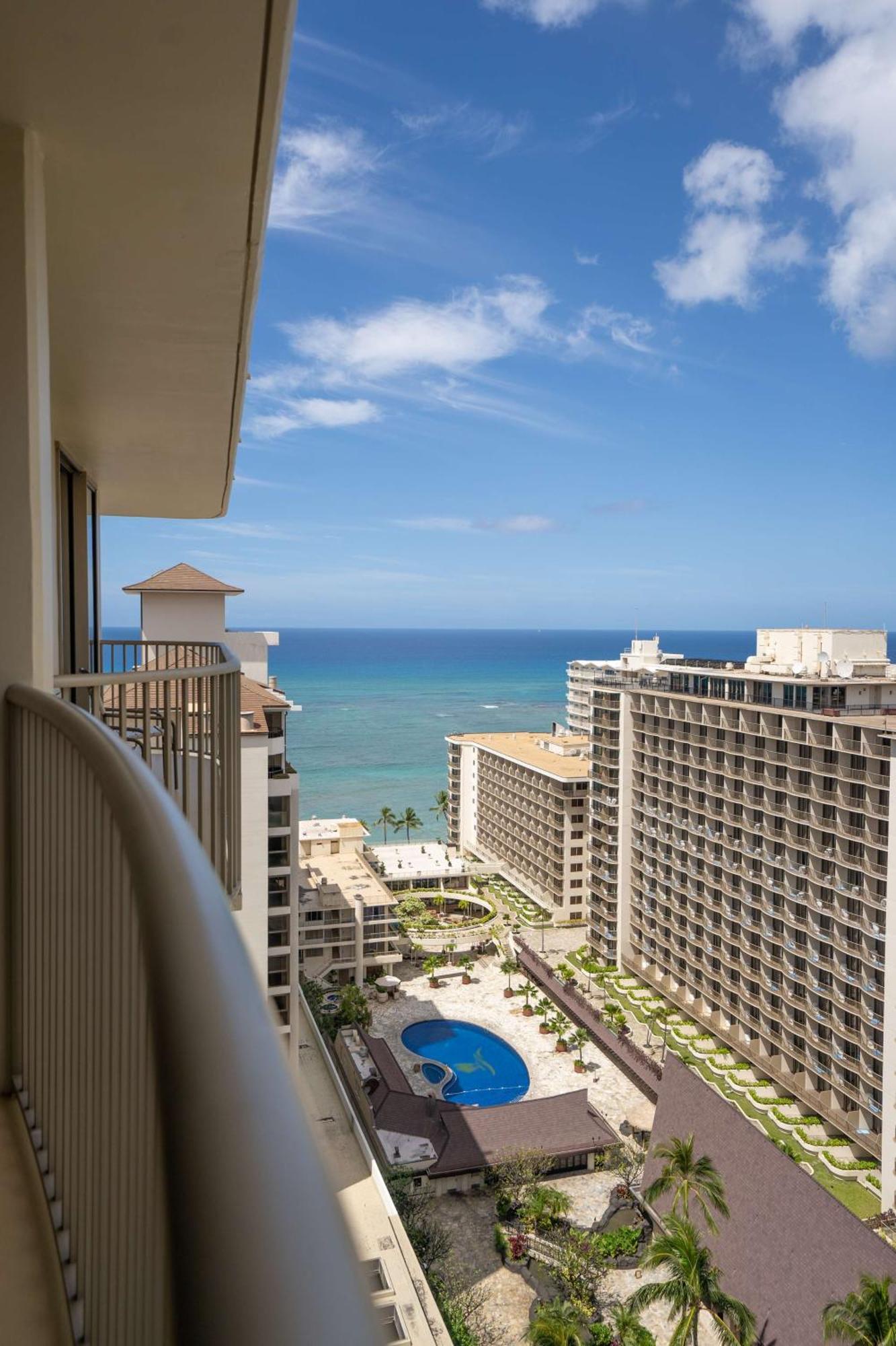 Embassy Suites By Hilton Waikiki Beach Walk Honolulu Exteriér fotografie